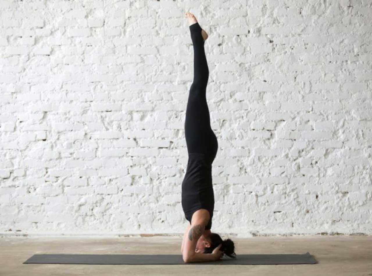 Pose of the Week Guide: Headstand/Sirsasana - Oxygen Yoga Fitness