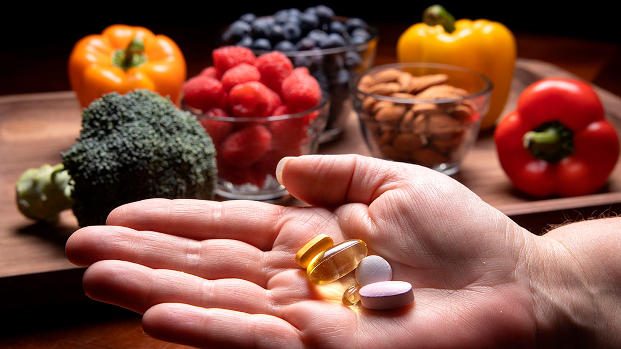 Can dietary supplements replace foods?