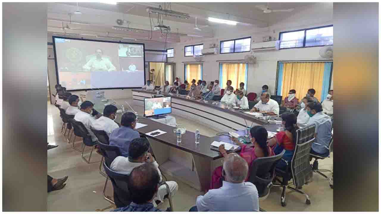 CM Uddhav Balasaheb Thackeray launched COVID-19 testing Laboratory and Research Centre at Dr. Babasaheb Ambedkar Marathwada University in Dharashiv (Osmanabad) today.  