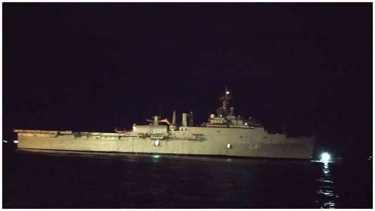 INS Jalashwa departs to Kochi from Malé with 698 Indian citizens onboard  